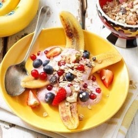Healthy Chiquita Banana Britto split with acai berries